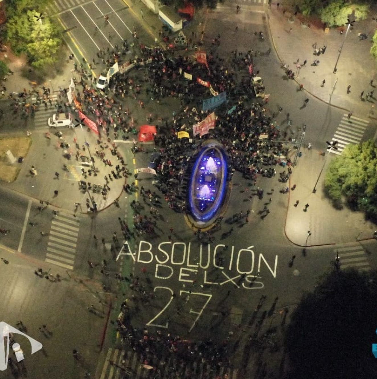 Absolución de los 27